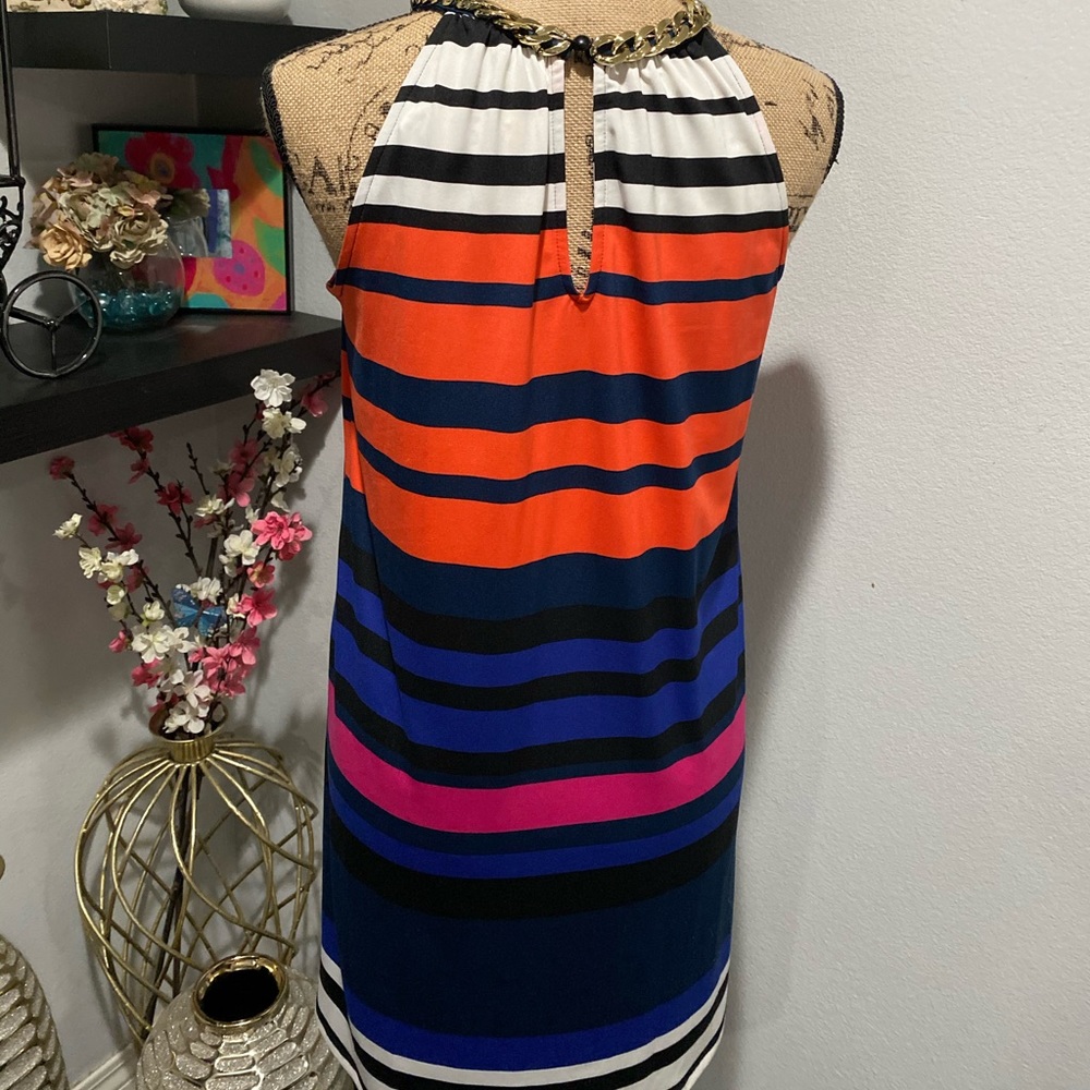 Dress - Picture 4 of 6